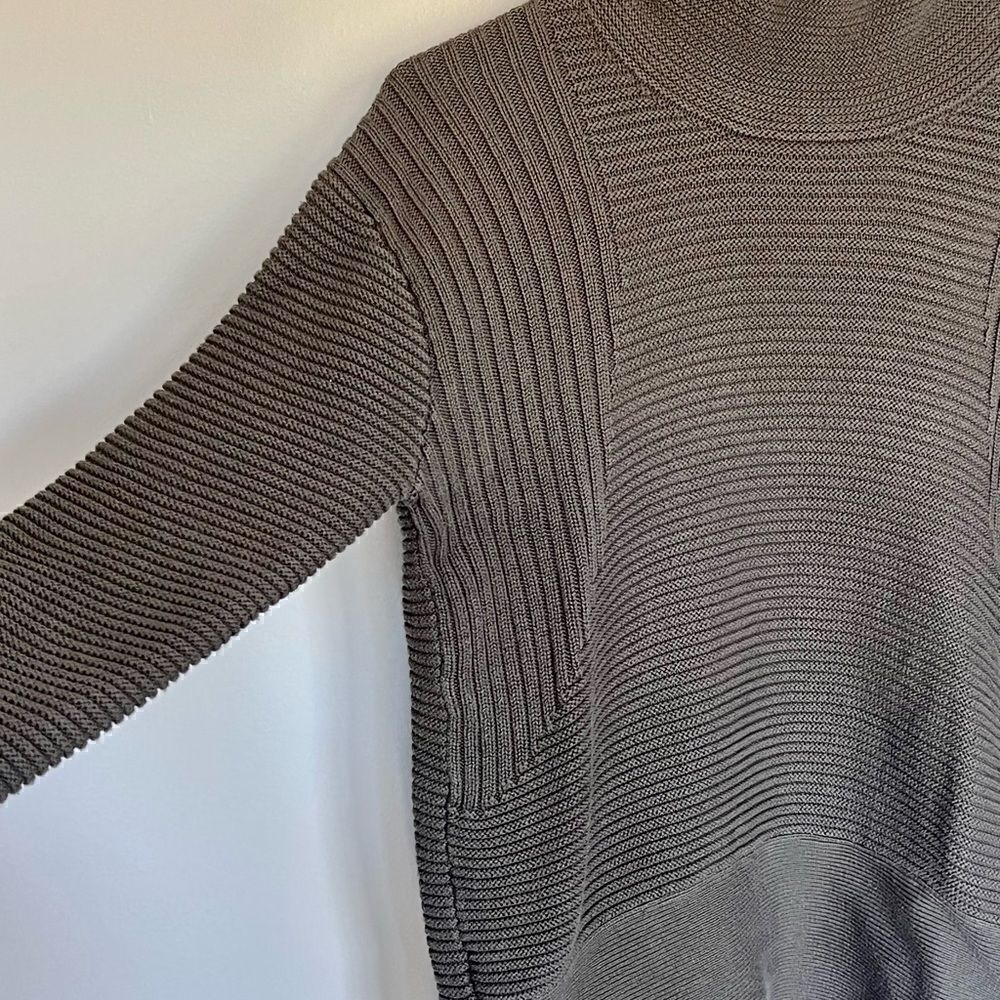 Vince Camuto Gray-Green Mock Neck Oversized Sweater XS *RUNS LARGE* - Picture 4 of 6